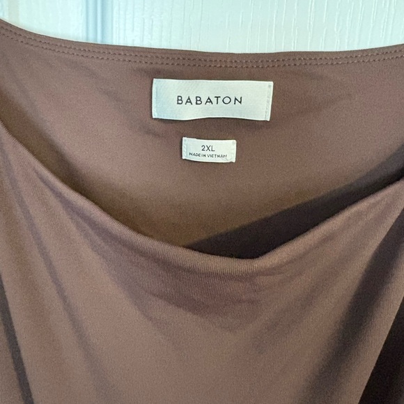 Aritzia | Babaton Contour Squareneck Longsleeve Romper - Picture 7 of 10